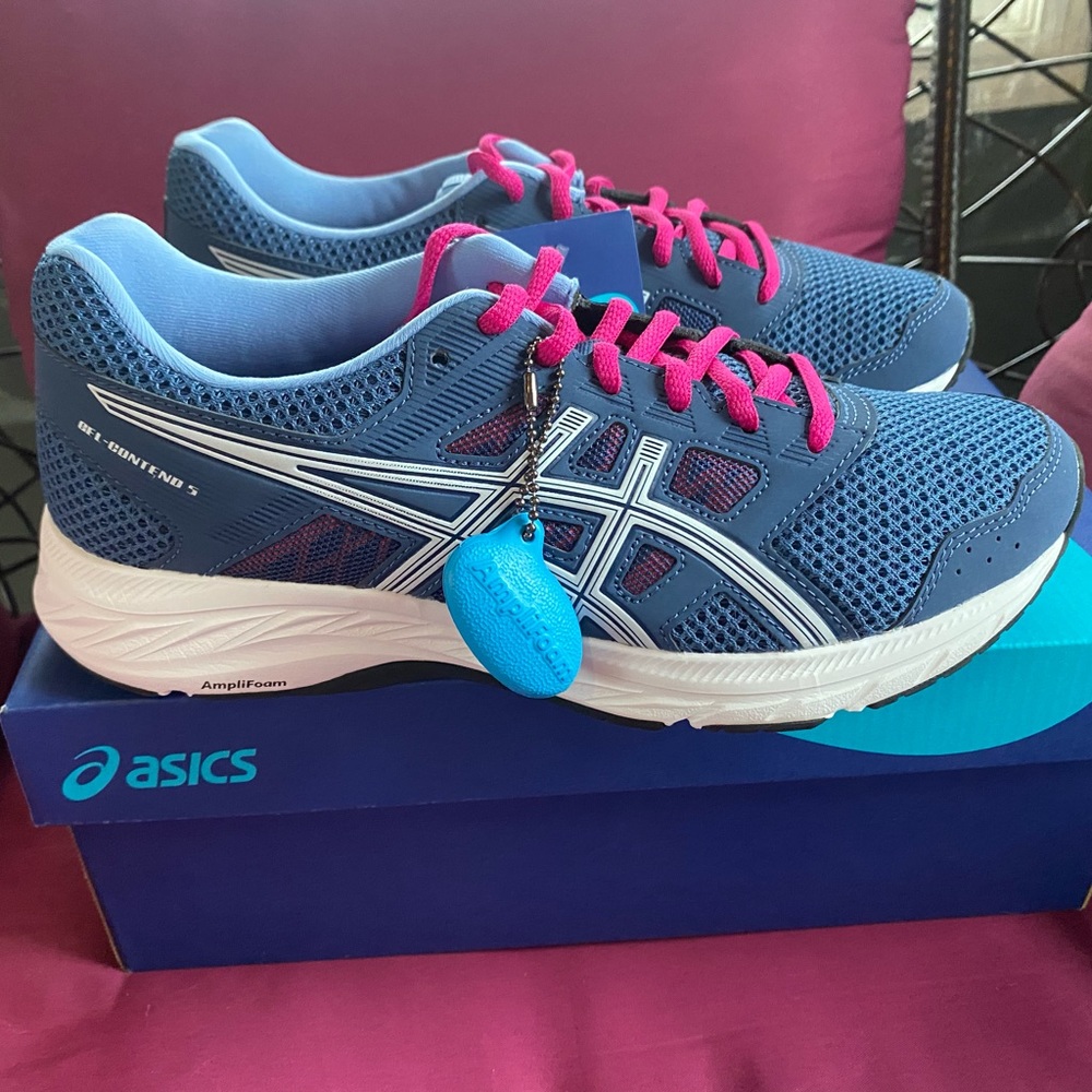 ASICS Gel Contend 5 Gym Shoes Size 8